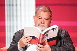 «Вредные советы» под прицелом: Лукьяненко объяснил, почему книгу Остера нельзя признать опасной