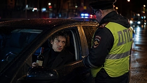 «Мой дядя самых честных правил... но не за рулём»: в Петербурге оштрафовали пьяного Евгения Онегина