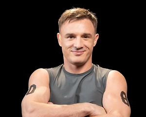 Российские спортсмены, как правило, более силовые и взрывные. Японские — пластичные и очень техничные