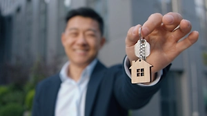 Новая клиентура: китайцы в 14 раз активнее покупают элитные дома в Подмосковье