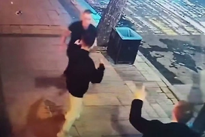 Во Владивостоке задержали мужчину за стрельбу в баре