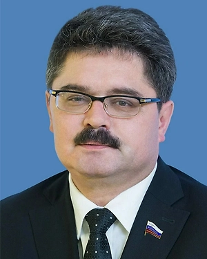 Любая попытка захватить Калининград — это затея, которая кончится крахом для противника. Россия будет защищать свою суверенную территорию всеми имеющимися у неё силами и средствами, поэтому они могут репетировать сколько угодно. Русский солдат был уже трижды в Берлине, а немецкий солдат до Москвы так и не дошёл. Вся историческая правда.