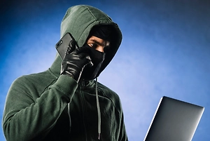 В МВД напомнили о принципе «нулевого доверия» для защиты от аферистов