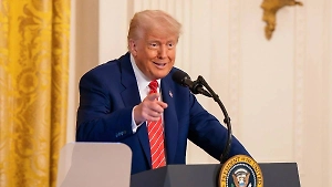 Эксперт по языку жестов оценила поведение Трампа во время речи по Ирану