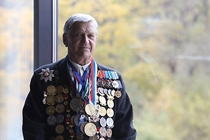 Легенда биатлона Тихонов назвал позором выплаты ветеранам по десять тысяч рублей