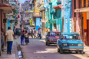 Дети в потёмках, больницы на генераторах: Как Куба выживает в условиях энергетического ада