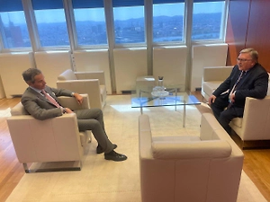 Ульянов обсудил с Гросси ситуацию вокруг Украины и Ирана