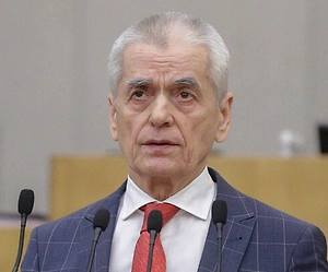 Кстати, 11 дней Нового года — это не праздник: 1 января, 7-е — Рождество — праздники. Всё остальное — это абсолютно неуместное времяпрепровождение, развлечение.