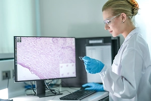 Нужно ли проверяться на рак, если нет жалоб: ответ онколога