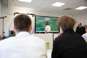 Всё о ЕГЭ-2026: Когда нужно подать заявление на экзамены, сменить предметы или пересдать