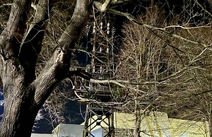 В Мамоново 14-летний подросток забрался на опору ЛЭП и погиб от удара током