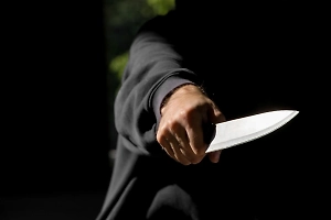 Мужчина порезал ножом двух сотрудников ТЦК в Виннице