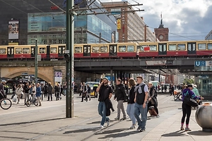 В ФРГ зафиксирован рекордный отток молодёжи — экс-депутат Бундестага назвал причины