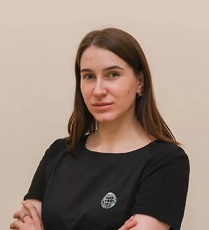 Ошибка №1 в это время — начать «драить» кожу до скрипа, пытаясь убрать тусклость. Напротив, важно восстанавливать липидный барьер, который «рассыпался» от морозов. Для этого используем мягкие пенки, гели для умывания без агрессивных ПАВ.