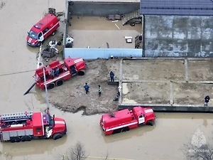 Меликов: В Дагестане от наводнения пострадали 842 социально значимых объекта