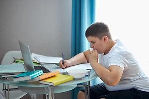 Тучное будущее: Почему пухлые дети вырастают во взрослых с «болезнями цивилизации»