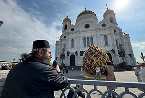 Пропускают самое важное: Верующим рассказали, какую ошибку многие совершают в Пасхальную ночь