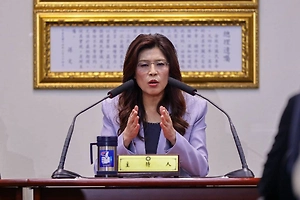 Лидер тайваньского Гоминьдана впервые за 10 лет прибыла в Шанхай