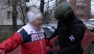 «А, поэтому?» Петербуржец спокойно встретил ФСБ после попытки продать запчасти для подлодки