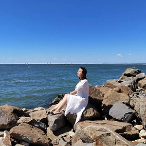 Короткие майские праздники — это не проблема, а вызов самодисциплине. В этом году праздники короткие и обрывистые. Чтобы не чувствовать себя разбитым после такого графика, нужно строить не «режим отдыха», а стратегию восстановления.