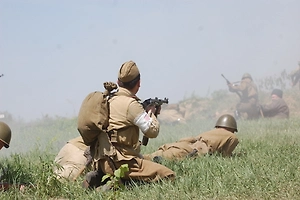 «Это наш дедушка»: Родные спустя 84 года получили весточку о погибшем в концлагере красноармейце