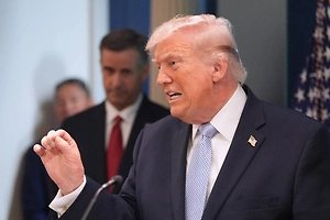 «Злобные неудачники!» Трамп раскатал NYT и CNN за фальшивый мирный план