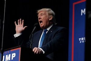 Spiegel: Безумное поведение Трампа вызвало сомнение в адекватности США