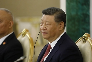 Си Цзиньпин выступил против милитаризации Ормузского пролива