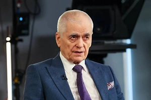 Академик Онищенко признался, что попытался сдать ЕГЭ и «ничего не понял»