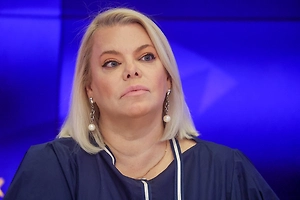 Поплавская «поддержала‎» заскулившего на чужбине Назарова матерной строчкой из песни Шнура