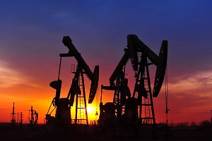 МЭА: Коммерческих запасов нефти в мире хватит лишь на несколько недель