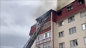 При пожаре в многоэтажке Нальчика пострадали пять человек, включая двоих детей