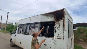ВСУ атаковали рейсовый автобус в ЛНР, погибла 17-летняя девушка