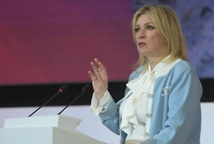 «Над пропастью во лжи»: Захарова ждёт знакового решения Канады по нацисту Гунько