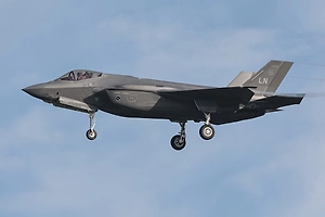 Второй за сутки американский F-35A подал сигнал бедствия над Оманским заливом