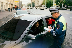 Штраф за тонировку и отсутствие детского кресла вырос: все рейды ГИБДД в мае-июне 2026-го