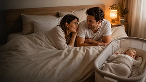 15 минут без гаджетов и никакого давления: Советы, как вернуть интимность в спальню после рождения малыша