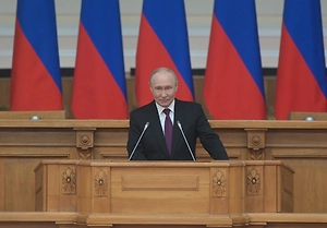 Путин поздравил ЦНИИмаш с юбилеем и вспомнил запуск первого спутника