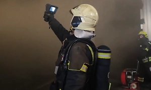 Пожар на Вернисажной улице в Москве ликвидирован на площади 3 тыс. кв. м

