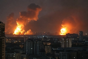 Опубликована панорама ночного Киева во время ракетного удара возмездия