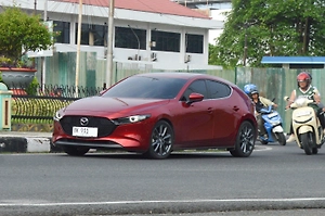 Россиянин чуть заживо не сгорел в новой Mazda в Паттайе