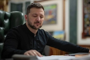 Зеленскому будет плевать, если Киев сотрут с лица земли, заявил политолог
