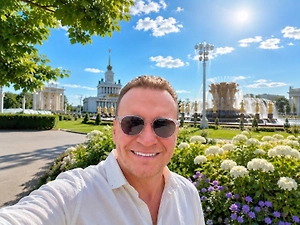 Иллюзионист Сафронов рассказал о запоях и назвал себя алкоголиком