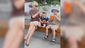 Елена Николаева показала подросших сыновей от бывшего мужа Волочковой