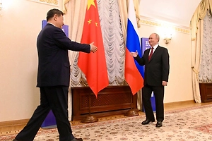Си Цзиньпин предложил Путину вместе продвигать ИИ и инновации