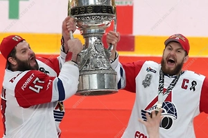 «Локо — чемпион»: Вся Россия поздравила ярославцев с победой в Кубке Гагарина