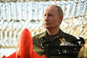Герасимов доложил Путину о внезапной проверке ядерных сил на первом этапе учений