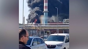 Опубликовано видео с места взрыва на заводе MOL в Венгрии