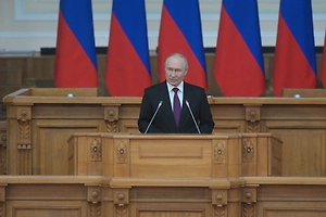 Путин назвал киевский режим проворовавшейся незаконной хунтой
