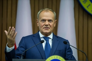 Премьер Польши Туск поставил Киев перед фактом после скандала из-за бандеровщины